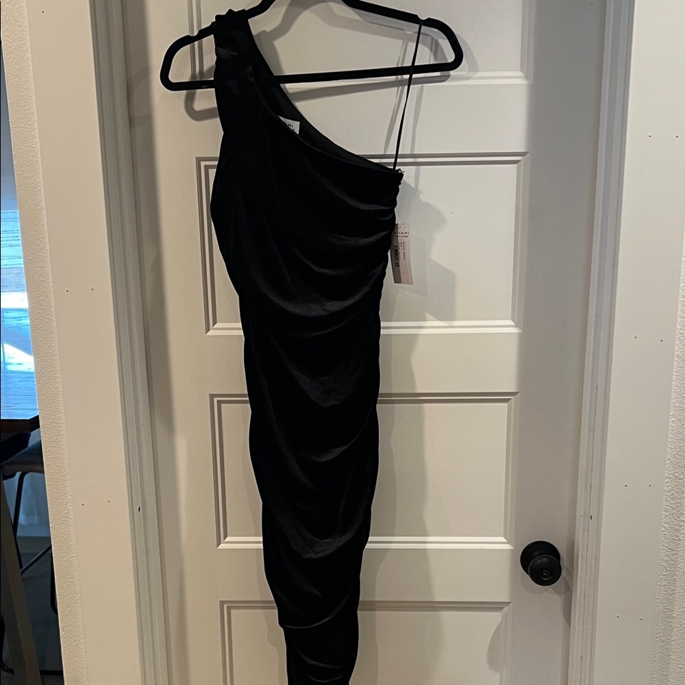 Elegant Black One-Shoulder Dress